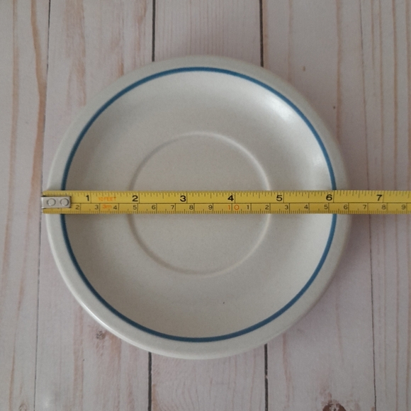 5 Pfaltzgraff "Yorktowne"Vintage Bread Plates Saucers Size:OS  Pfaltzgraff - Picture 5 of 8